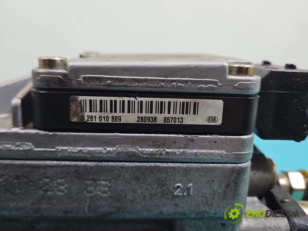 Audi A6 C5 1997-2004 2.5 tdi 155 HP automatic 114 kW 2496 cm3 5- čerpadlo vstrekovacia 0470506030 (Vstrekovacie čerpadlo)