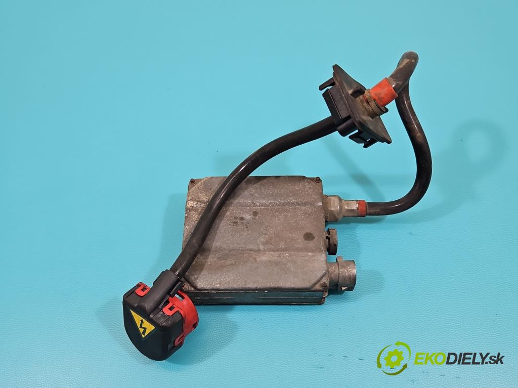 Audi A6 C5 1997-2004 2.5 tdi 155 HP automatic 114 kW 2496 cm3 5- střídač: xenon 5DV007760-15 (Riadiaca jednotka xenónu)