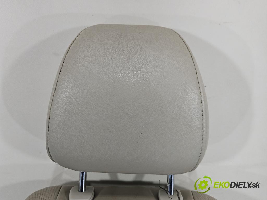 Ford Fusion USA 2012-2020 2.0 EcoBoost: automatic 179 kW 1999 cm3 4- Sedačka pravý  (Sedadlo)