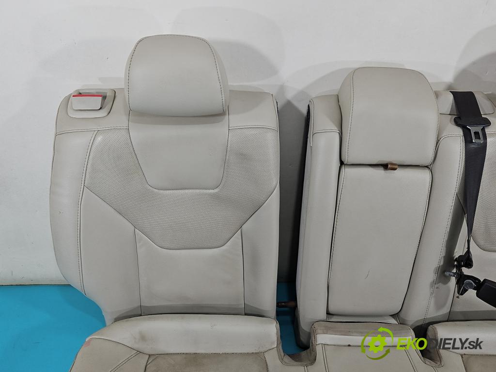 Ford Fusion USA 2012-2020 2.0 EcoBoost: automatic 179 kW 1999 cm3 4- Pohovka: zadné  (Sedadlo)