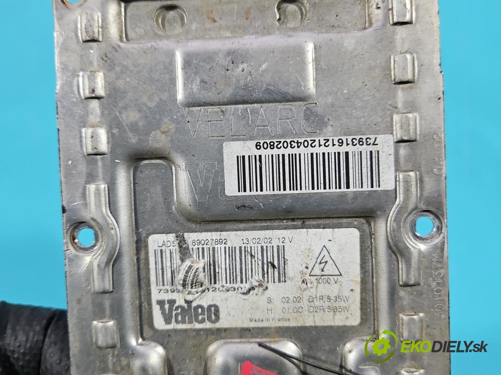 Audi A4 B6 2000-2004 2.0 20V 131 HP manual 96 kW 1984 cm3 4- střídač: xenon 73010137M (Riadiaca jednotka xenónu)