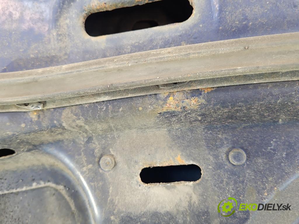 Vw Golf V 2003-2009 1.4 16V 75 HP manual 55 kW 1390 cm3 3- kapota predná