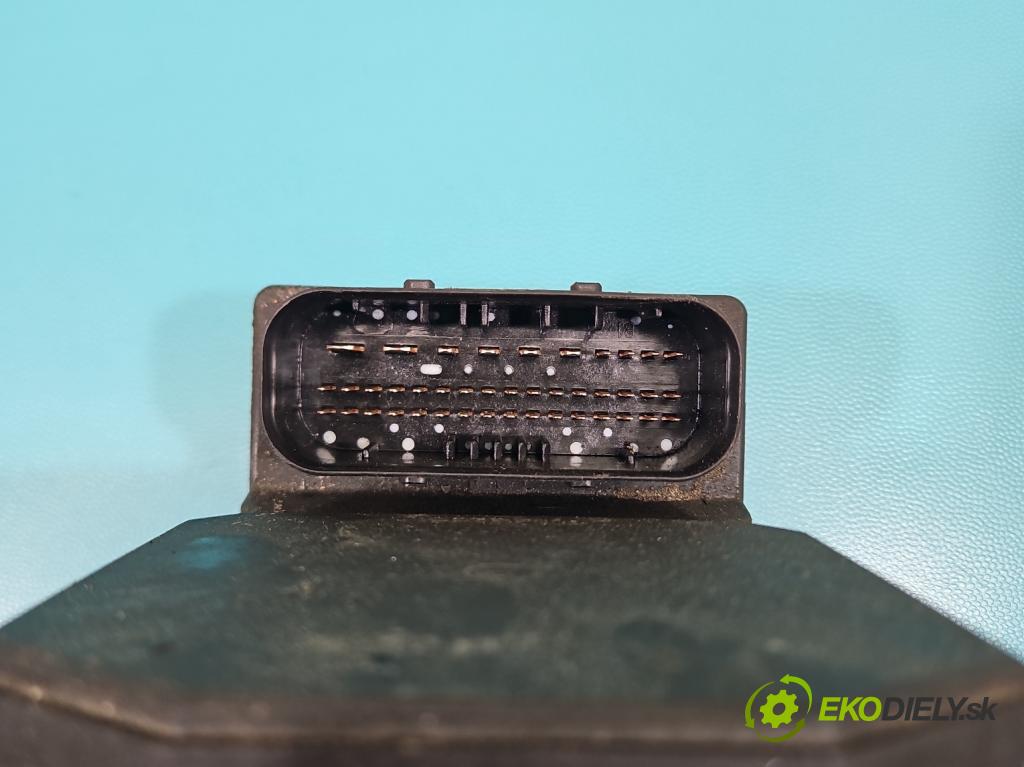 Audi A6 C5 1997-2004 2.4b 170 HP automatic 125 kW 2393 cm3 4- čerpadlo abs 0265225121 (Pumpa ABS)