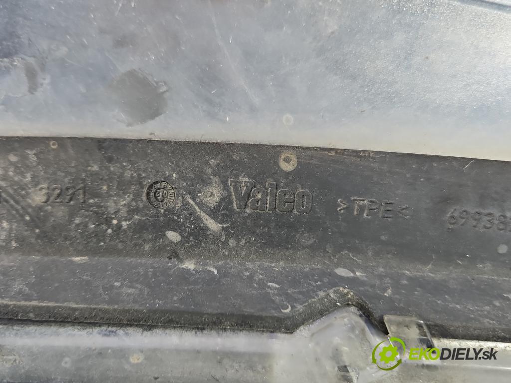 Audi A4 B6 2000-2004 2.0 20V 131 HP manual 96 kW 1984 cm3 4- Reflektor: ľavý 8E0941003S (Kľučka dverí ostatné)