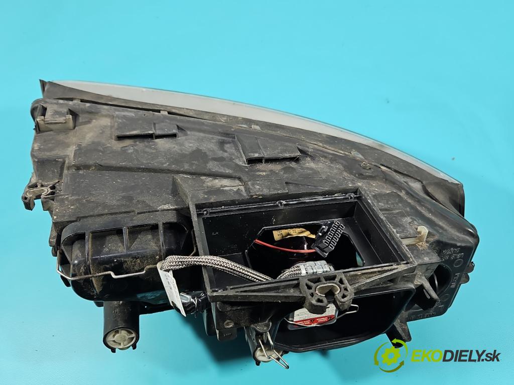 Audi A4 B6 2000-2004 2.0 20V 131 HP manual 96 kW 1984 cm3 4- Reflektor: ľavý 8E0941003S (Kľučka dverí ostatné)