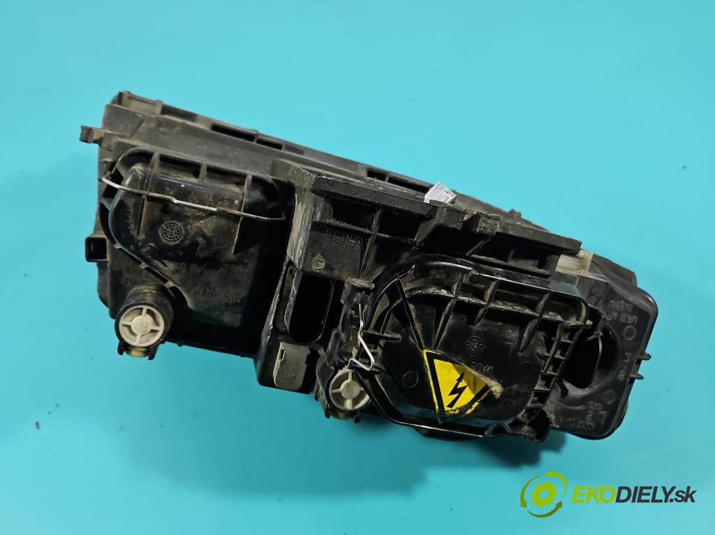 Audi A4 B6 2000-2004 2.0 20V 131 HP manual 96 kW 1984 cm3 4- Reflektor: ľavý 8E0941003S (Kľučka dverí ostatné)