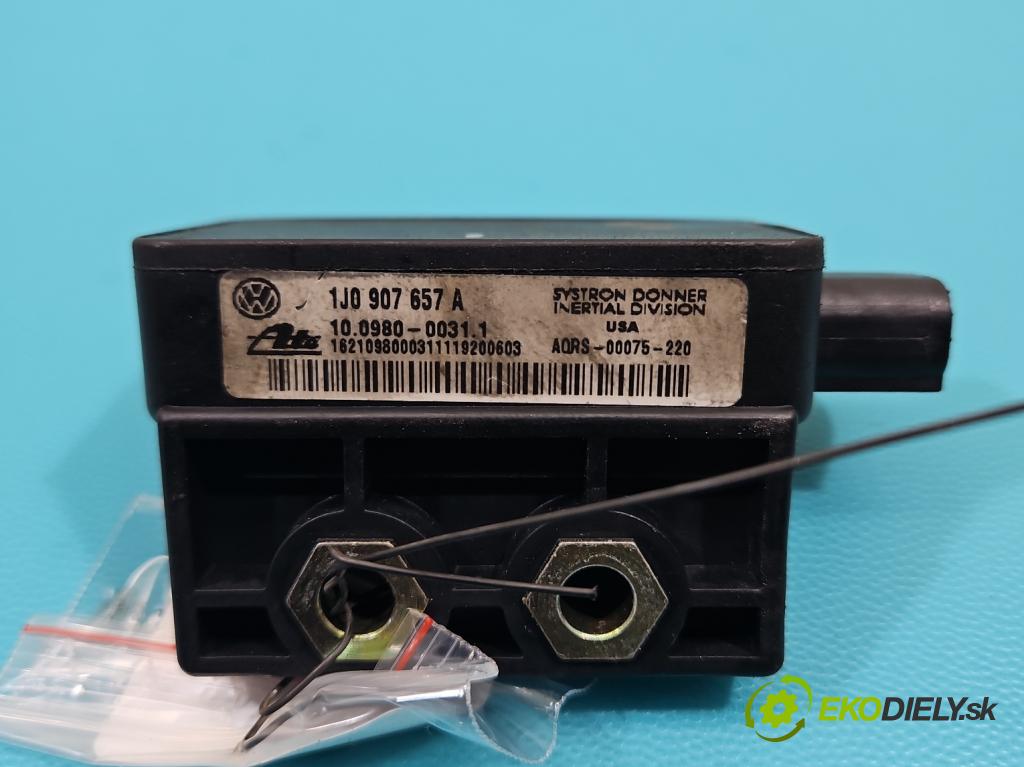 Vw New Beetle 1998-2010 2.0 8V 116 hp manual 85 kW 1984 cm3 3- snímač ESP 1J1907637A