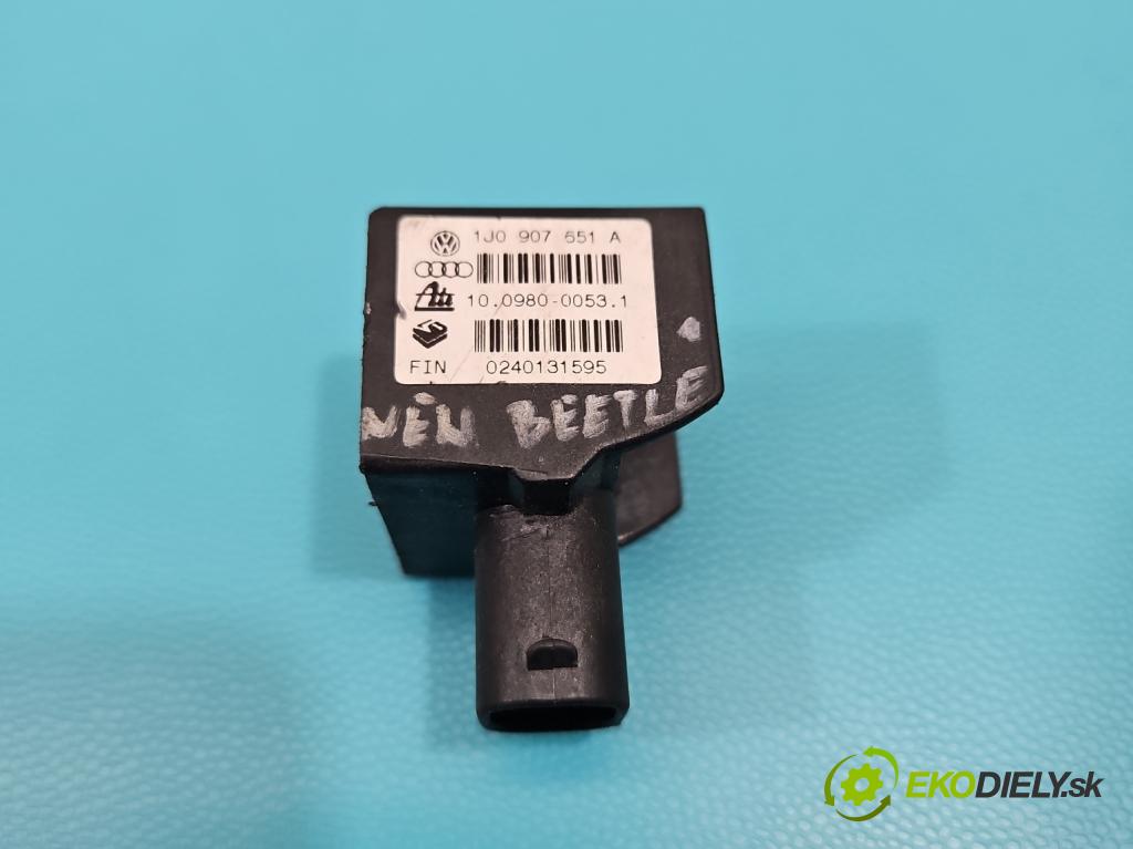 Vw New Beetle 1998-2010 2.0 8V 116 hp manual 85 kW 1984 cm3 3- snímač ESP 1J0907651A