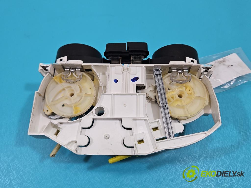 Vw New Beetle 1998-2010 2.0 8V 116 HP manual 85 kW 1984 cm3 3- panel kúrenia 1C0820045D