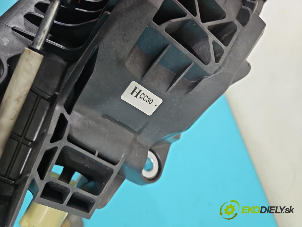 Mazda 5  2005-2010 2.0 citd 143 HP manual 105 kW 1998 cm3 5- Páka: Změny: stupeň,rýchlosť 8159025200 (Rýchlostná páka (kulisa))