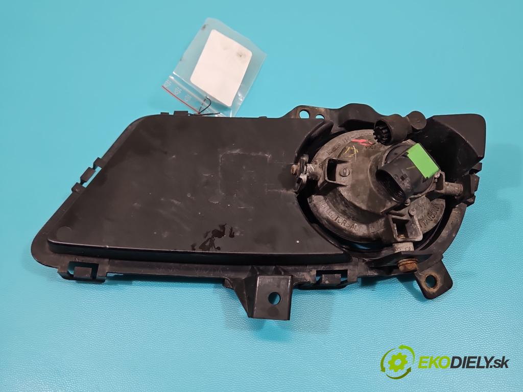 Mazda 5  2005-2010 2.0 citd 143 hp manual 105 kW 1998 cm3 5- Halogen pravý  (Klika dveří ostatní)