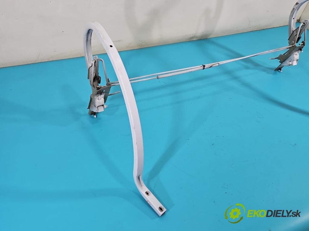 Ford Fusion USA 2012-2020 2.0 EcoBoost: automatic 179 kW 1999 cm3 4- Závěs: kufrových dveří zadní