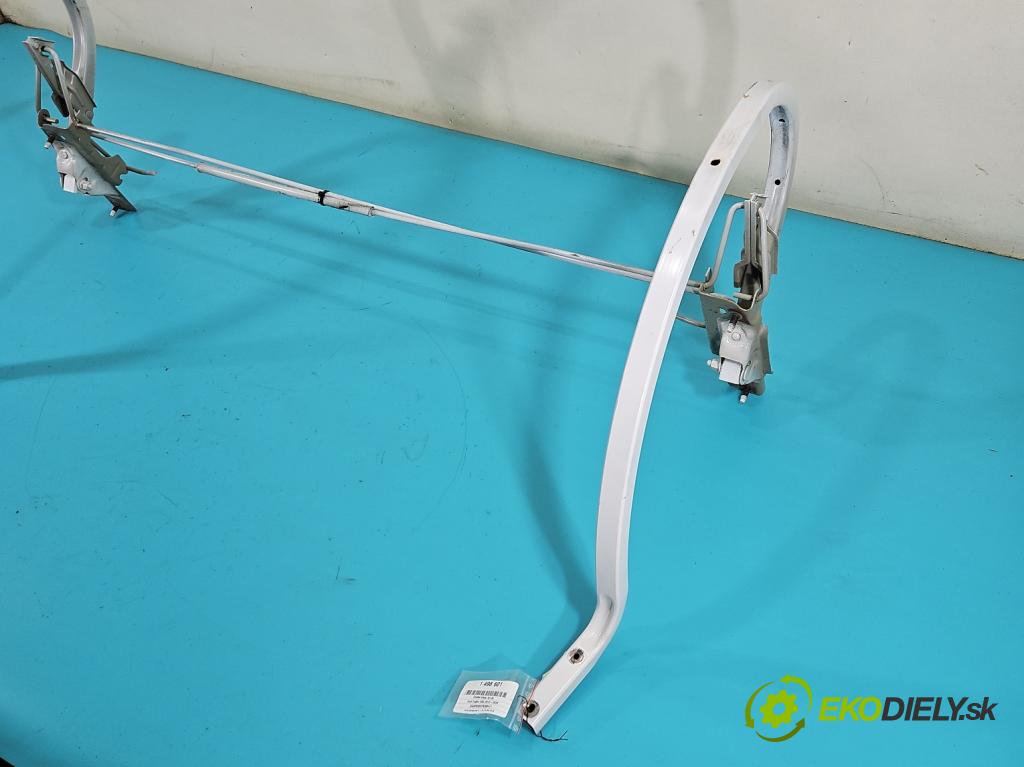 Ford Fusion USA 2012-2020 2.0 EcoBoost: automatic 179 kW 1999 cm3 4- Závěs: kufrových dveří zadní