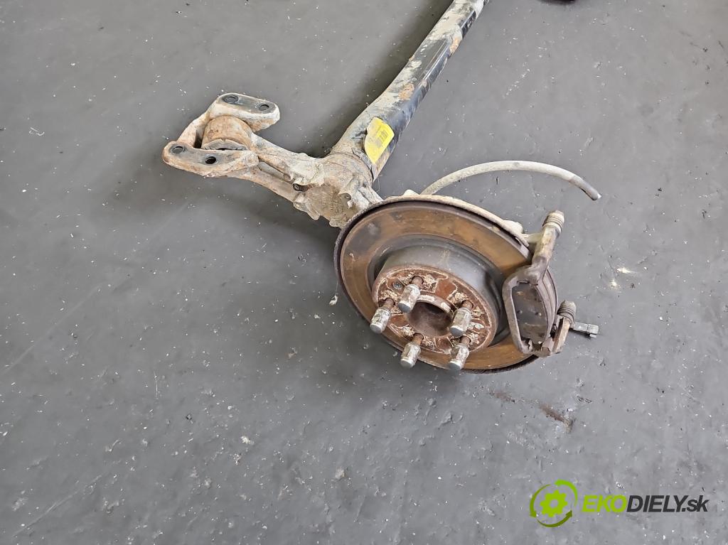 Chevrolet Cruze 2.0 VCDi 163 hp manual 120 kW 1998 cm3 5- zadní výztuha  (Zadní výztuha)