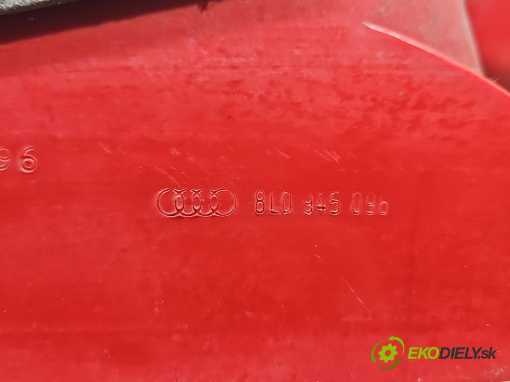 Audi A3 8L 1996-2003 1.8 20V 125 hp manual 92 kW 1781 cm3 3- světlo zadní pravé  (Klika dveří ostatní)