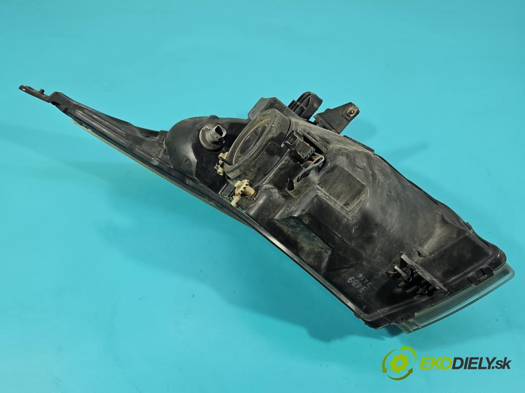 Chevrolet Cruze 2.0 VCDi: 163 HP manual 120 kW 1998 cm3 5- Reflektor: pravý  (Svetlo predné pravé)