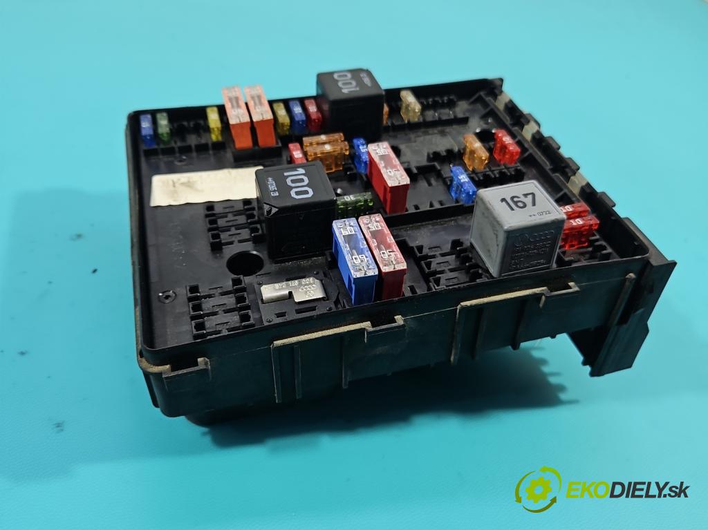 Vw Passat B6 2005-2010 3.2 FSI V6 250 hp automatic 184 kW 3168 cm3 4- skříňka pojistková 1K0937124Q (Pojistková skříňka)