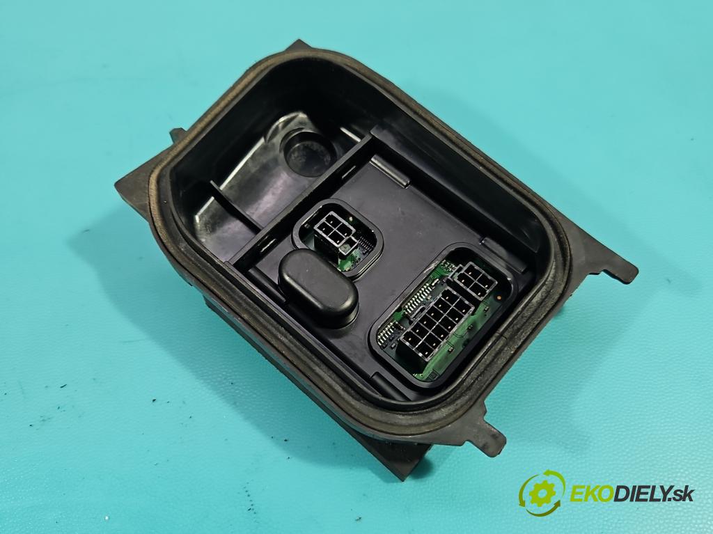 Vw Passat B6 2005-2010 3.2 FSI V6 250 HP automatic 184 kW 3168 cm3 4- střídač: xenon 3C0941607E (Riadiaca jednotka xenónu)