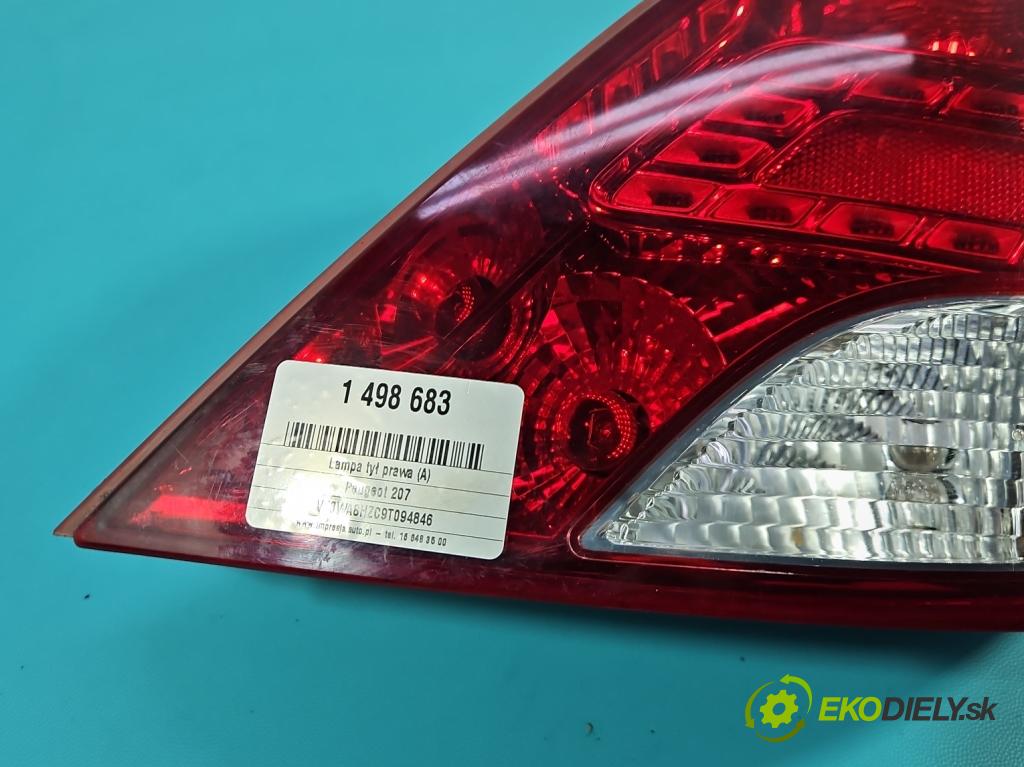 Peugeot 207 1.4 hdi 68 hp manual 50 kW 1398 cm3 3- světlo zadní pravé 9686565980-00 (Klika dveří ostatní)
