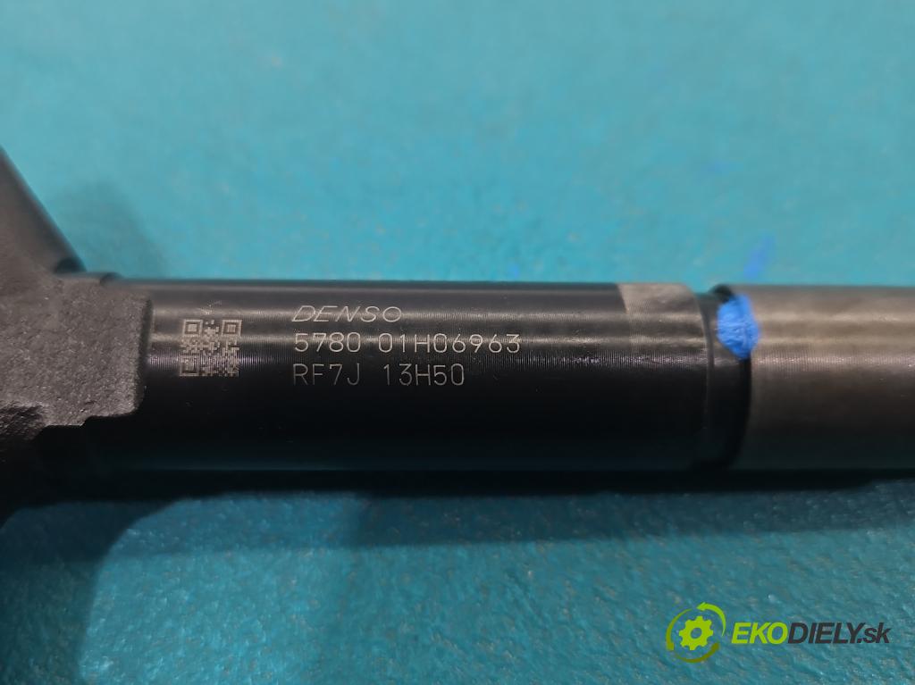 Mazda 5  2005-2010 2.0 citd 143 HP manual 105 kW 1998 cm3 5- vstrek RF7J13H50 (Vstrekovač paliva)