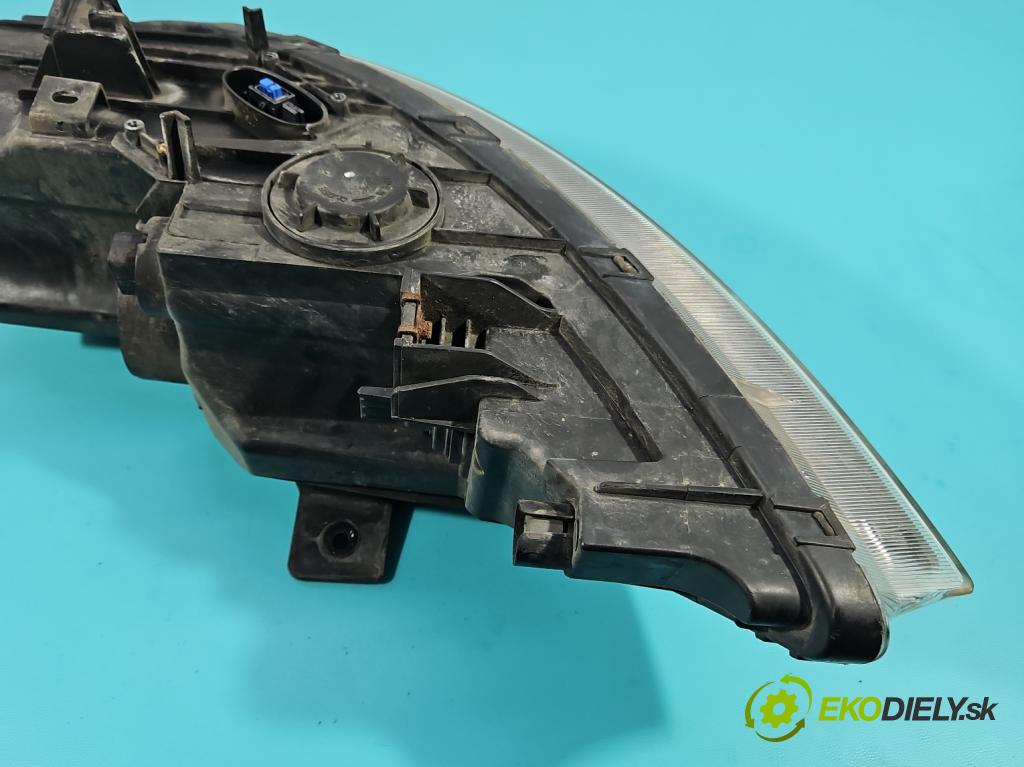 Kia Sportage III 2010-2015 2.0 crdi 136 HP manual 100 kW 1995 cm3 5- Reflektor: pravý 92102-3WXXX (Svetlo predné pravé)