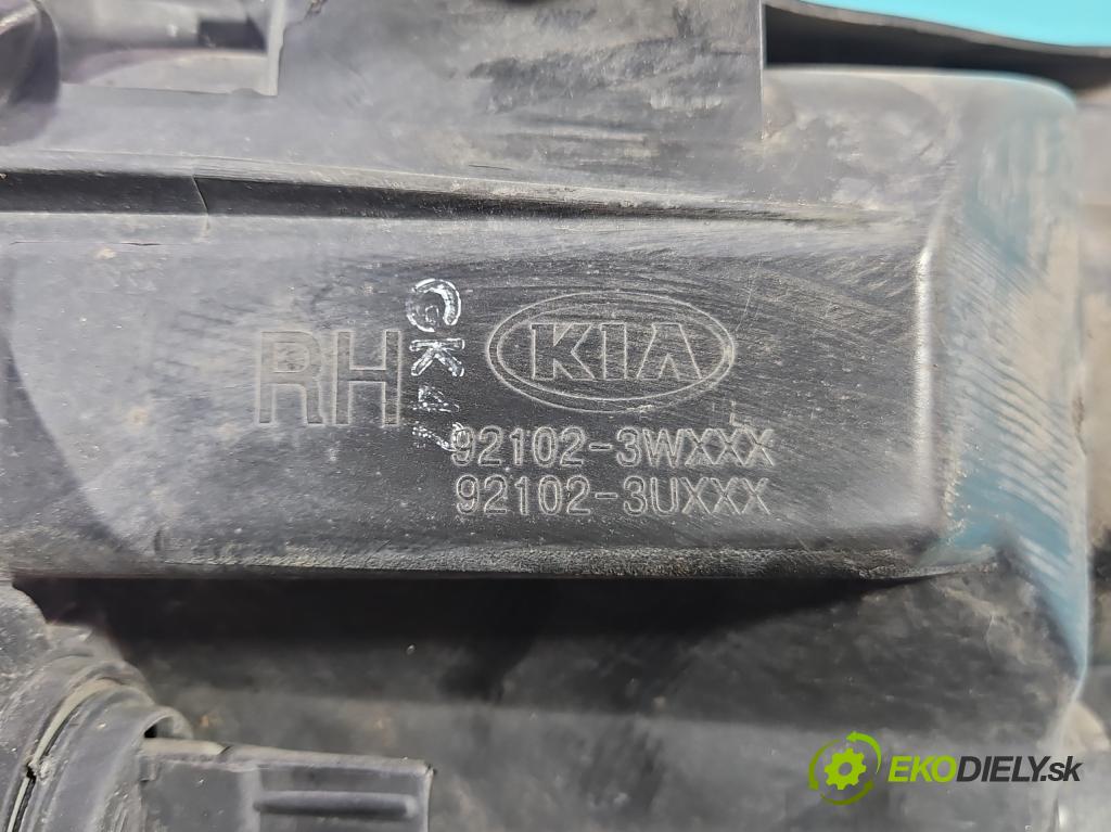 Kia Sportage III 2010-2015 2.0 crdi 136 HP manual 100 kW 1995 cm3 5- Reflektor: pravý 92102-3WXXX (Svetlo predné pravé)