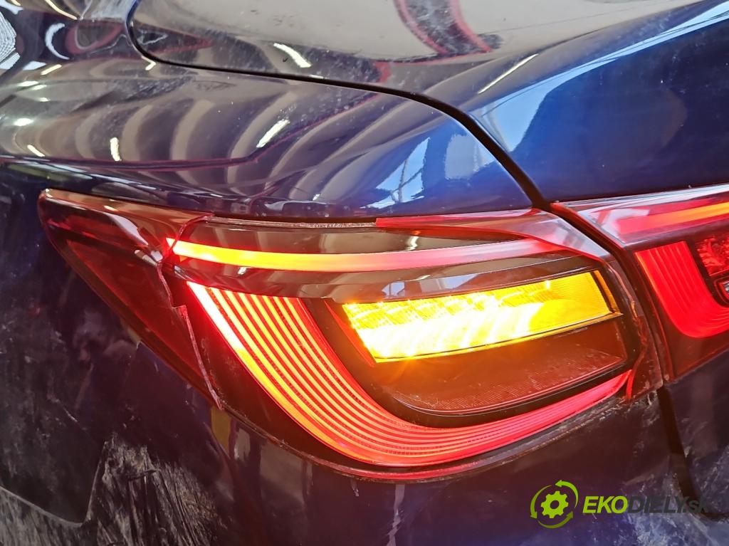 Infiniti Q50 I 2013-2024 2.0 T 211KM automatic 155 kW 1991 cm3 4- světlo zadní levé  (Klika dveří ostatní)