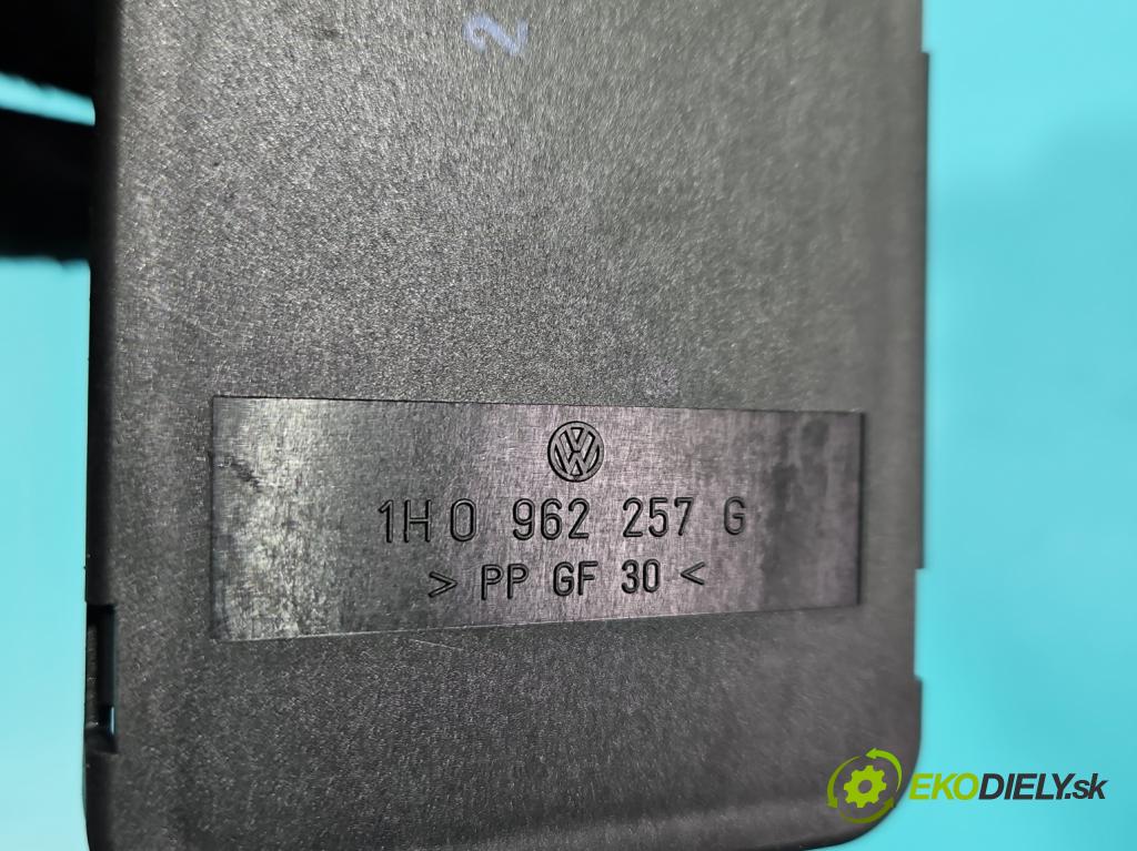 Vw Golf III 1991-1998 1.8 75 hp manual 55 kW 1781 cm3 5- Centrálni: zámek: 1H0962257G