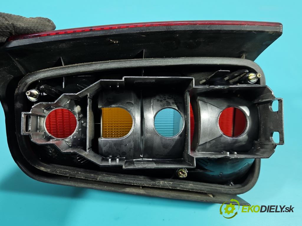 Vw Golf III 1991-1998 1.8 75 hp manual 55 kW 1781 cm3 5- světlo zadní levé 1H9 945 257 (Klika dveří ostatní)