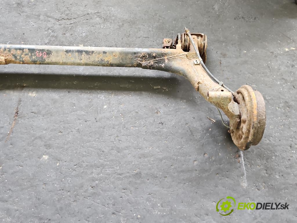 Vw Golf III 1991-1998 1.8 75 hp manual 55 kW 1781 cm3 5- zadní výztuha  (Zadní výztuha)