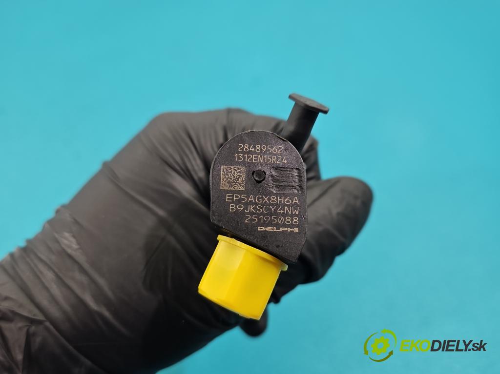 Chevrolet Cruze 2.0 VCDi: 163 HP manual 120 kW 1998 cm3 5- vstrek 28489562 (Vstrekovač paliva)