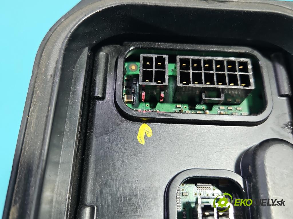 Vw Passat B6 2005-2010 3.2 FSI V6 250 HP automatic 184 kW 3168 cm3 4- střídač: xenon 89390030 (Riadiaca jednotka xenónu)