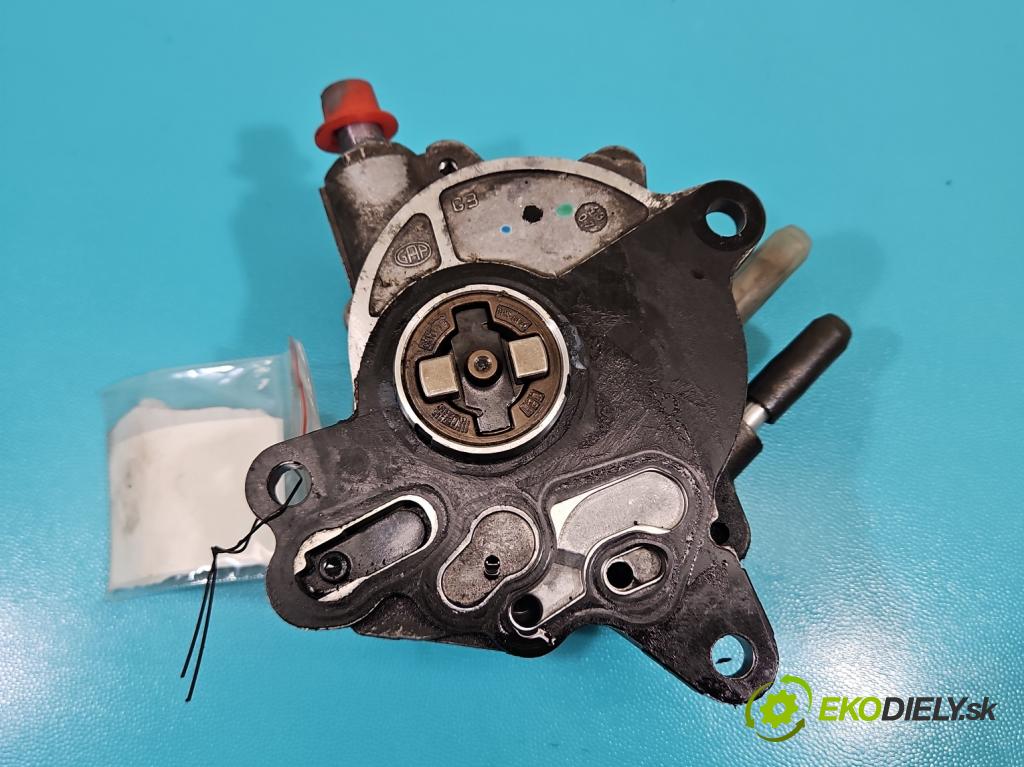 Audi A3 8P 2003-2012 2.0 tdi 140 hp manual 103 kW 1968 cm3 5- čerpadlo vákuum 03G145209C