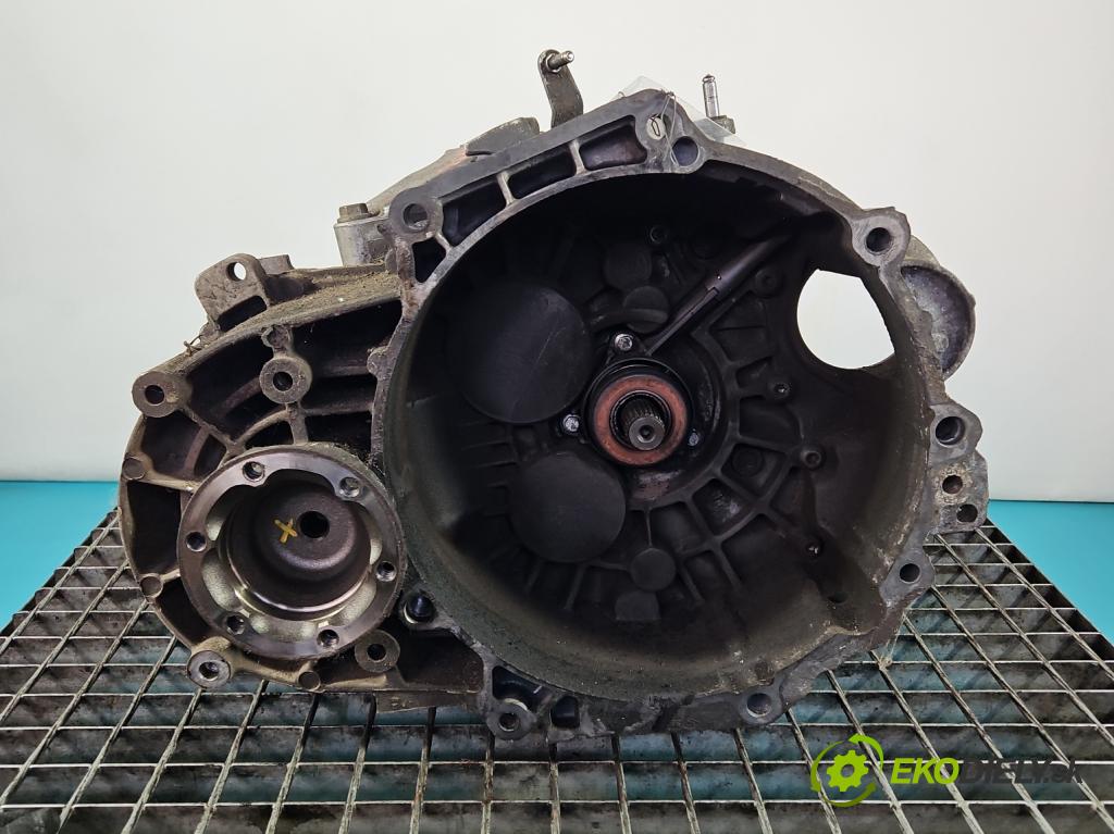 Audi A3 8P 2003-2012 2.0 tdi 140 hp manual 103 kW 1968 cm3 5- převodovka stupňová manual JLU