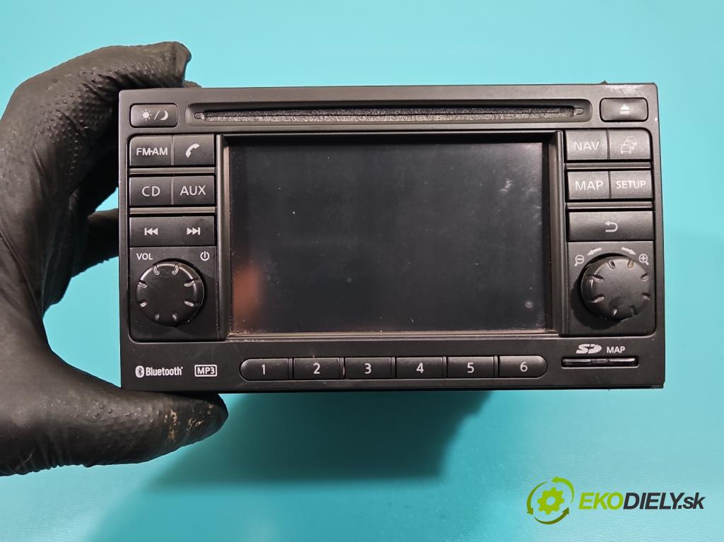 Nissan Qashqai I J10 2006-2013 1.6 dci 131 HP manual 96 kW 1598 cm3 5- Radio originál 7612830076