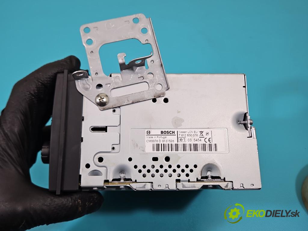 Nissan Qashqai I J10 2006-2013 1.6 dci 131 HP manual 96 kW 1598 cm3 5- Radio originál 7612830076
