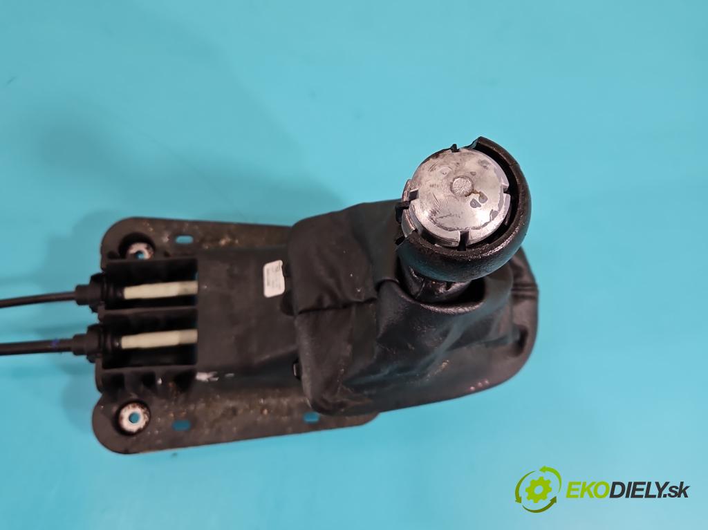 Peugeot 207 1.4 hdi 68 HP manual 50 kW 1398 cm3 3- Páka: Změny: stupeň,rýchlosť 9685232980 (Rýchlostná páka (kulisa))