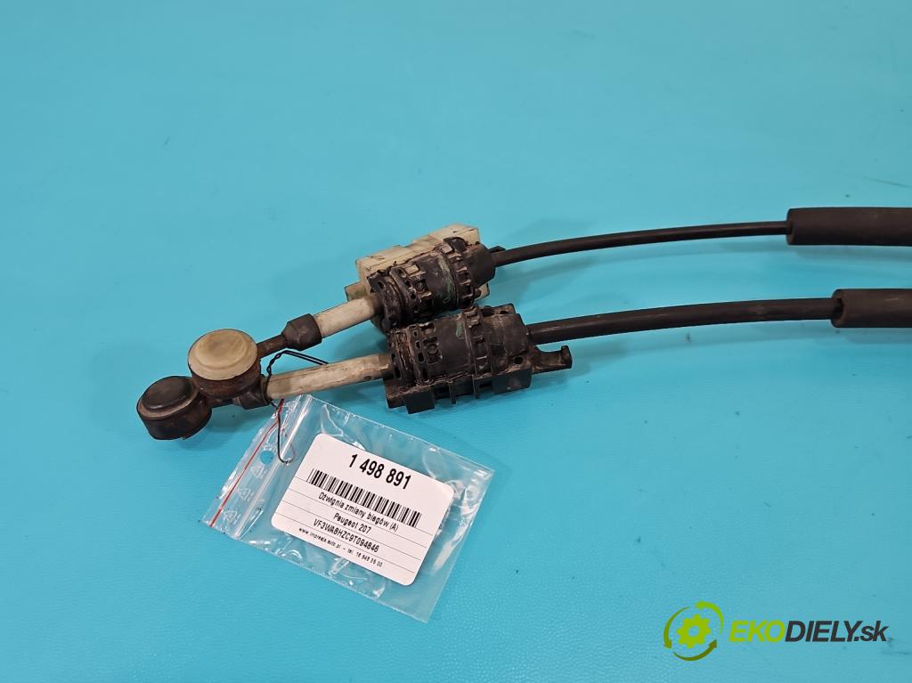 Peugeot 207 1.4 hdi 68 HP manual 50 kW 1398 cm3 3- Páka: Změny: stupeň,rýchlosť 9685232980 (Rýchlostná páka (kulisa))