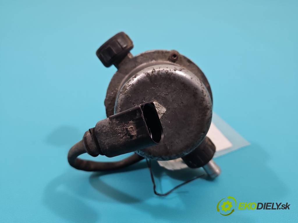 Audi Q7 2005-2015 3.6 V6 FSI 280KM: automatic 206 kW 3562 cm3 5- čerpadlo brzda: 8E0927317B (Posilňovač bŕzd)