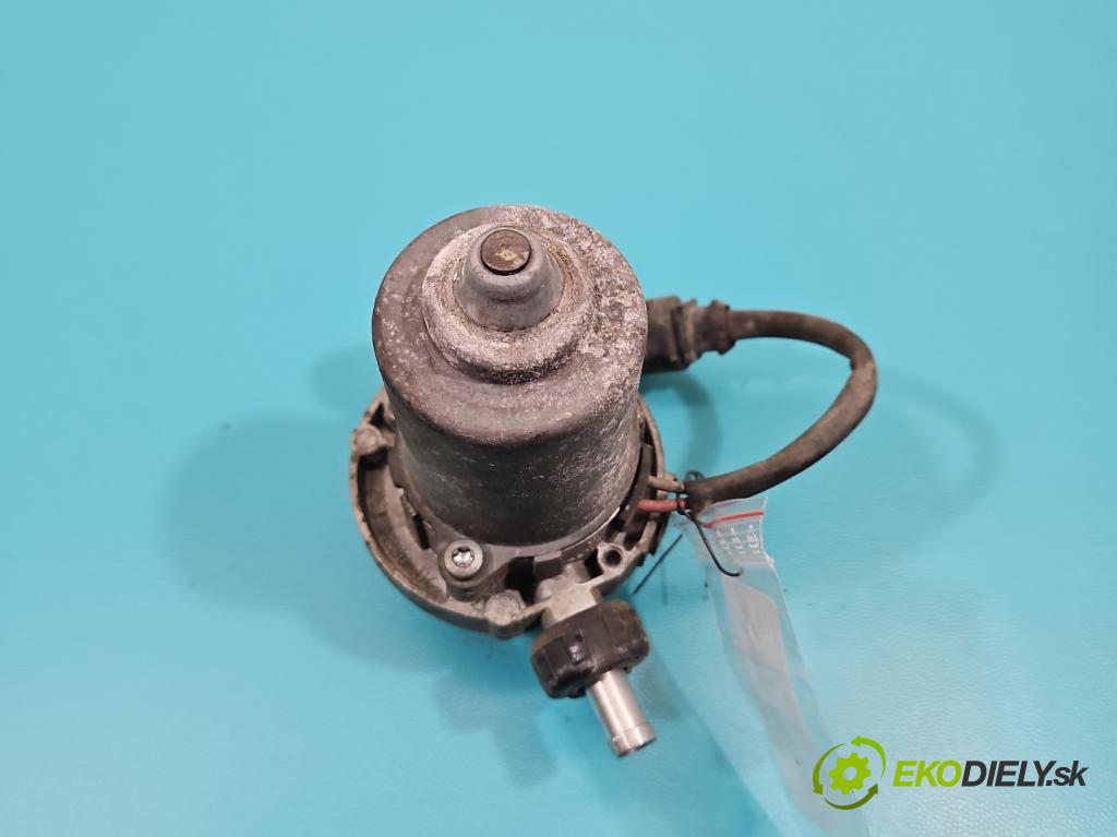 Audi Q7 2005-2015 3.6 V6 FSI 280KM: automatic 206 kW 3562 cm3 5- čerpadlo brzda: 8E0927317B (Posilňovač bŕzd)