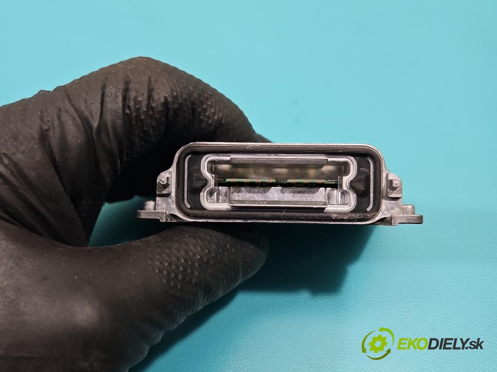 Audi Q7 2005-2015 3.6 V6 FSI 280KM: automatic 206 kW 3562 cm3 5- střídač: xenon 4L0907391 (Riadiaca jednotka xenónu)