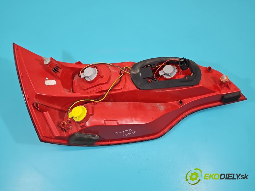 Audi Q7 2005-2015 3.6 V6 FSI 280KM: automatic 206 kW 3562 cm3 5- svetlo / reflektor zadné pravé 4L0945094 (Kľučka dverí ostatné)