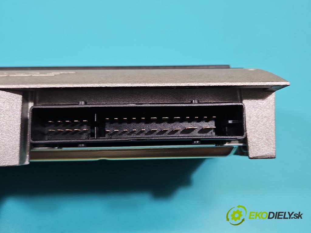 Audi Q7 2005-2015 3.6 V6 FSI 280KM: automatic 206 kW 3562 cm3 5- Zesilovač: 4L0035223A (Zosilňovač)