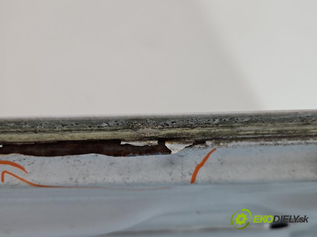 Ford Fusion USA 2012-2020 2.0 EcoBoost: automatic 179 kW 1999 cm3 4- zadní kufrové dveře  (Zadní kapota (kufr))