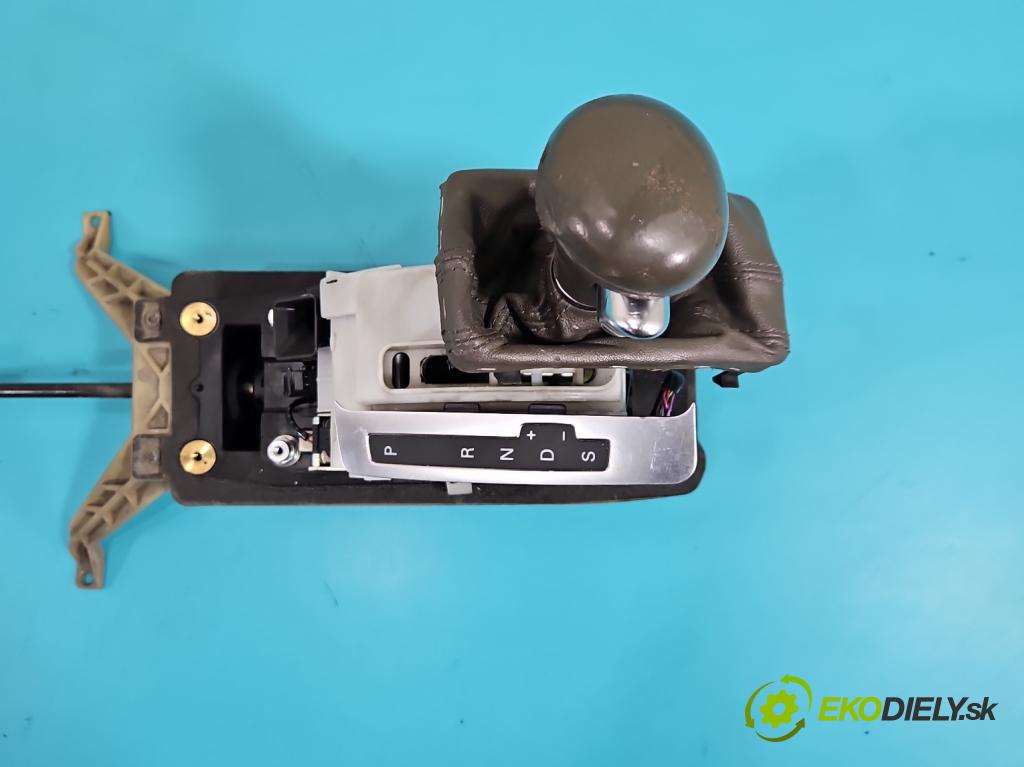 Audi Q7 2005-2015 3.6 V6 FSI 280KM automatic 206 kW 3562 cm3 5- kulisa změny stupňová 4L1713463A (Řadicí páka (kulisa) )