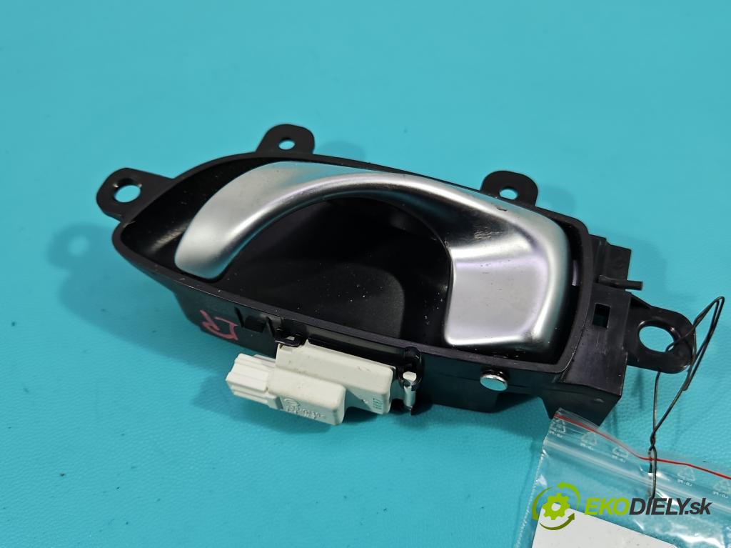 Infiniti Q50 I 2013-2024 2.0 T 211KM automatic 155 kW 1991 cm3 4- rukoväť uvnitř: predné ľavé
