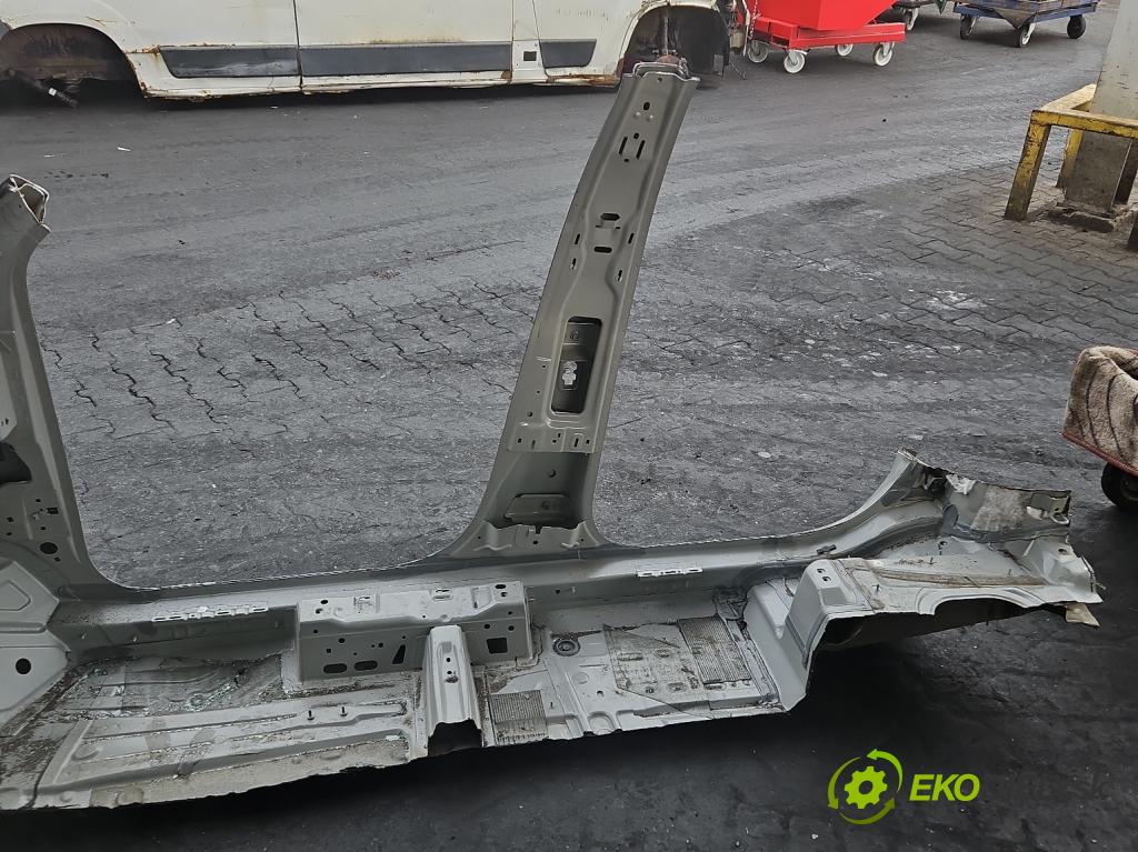 Skoda Kodiaq I 2.0 TSI 190 hp automatic 140 kW 1984 cm3 5- práh pravý  (Karoserie ostatní)