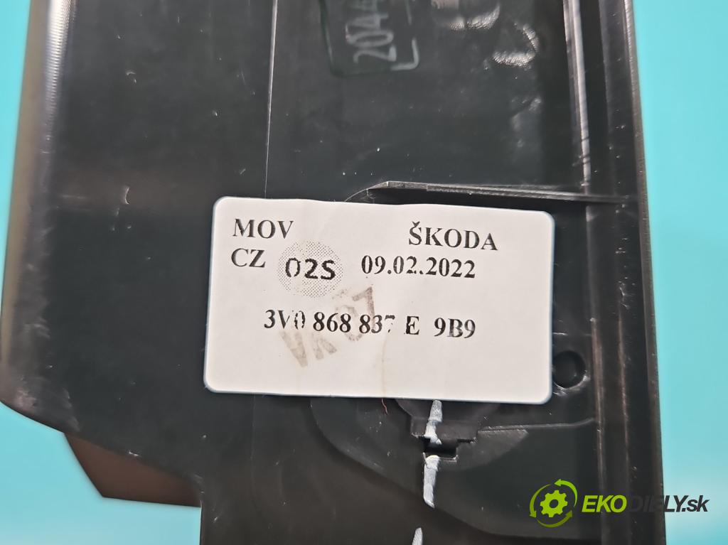 Skoda Kodiaq I 2.0 TSI 190 hp automatic 140 kW 1984 cm3 5- světlo interiéru 5Q0951172A