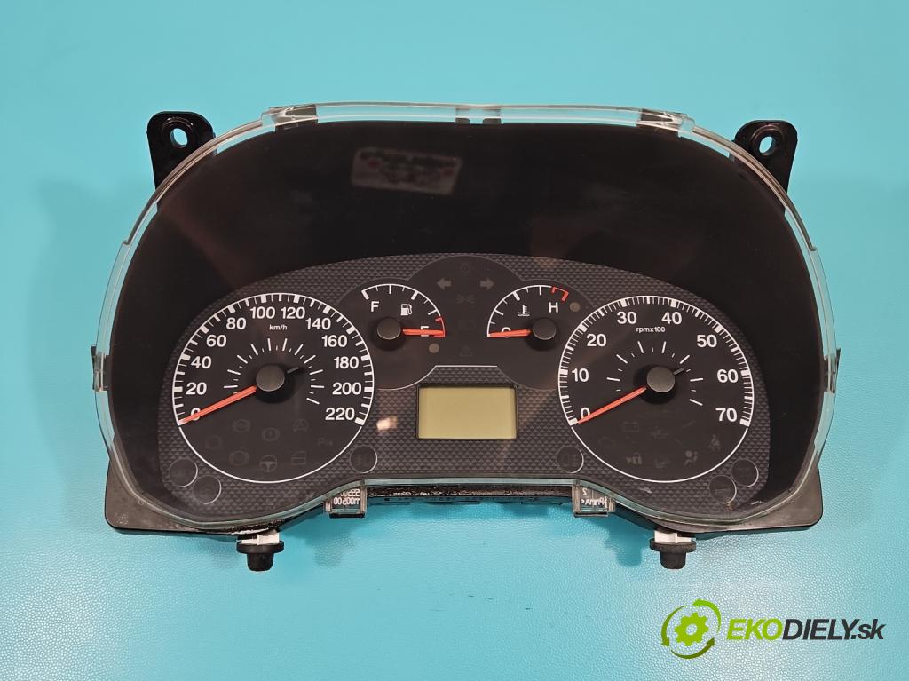 Fiat Punto Grande 1.2 8V 65 HP manual 48 kW 1242 cm3 3- prístrojovka/ budíky 51701536 (Prístrojová doska)