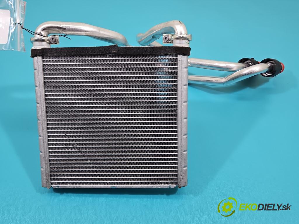 Skoda Kodiaq I 2.0 TSI 190 hp automatic 140 kW 1984 cm3 5- radiátor 116140-3840 (Radiátor topení)